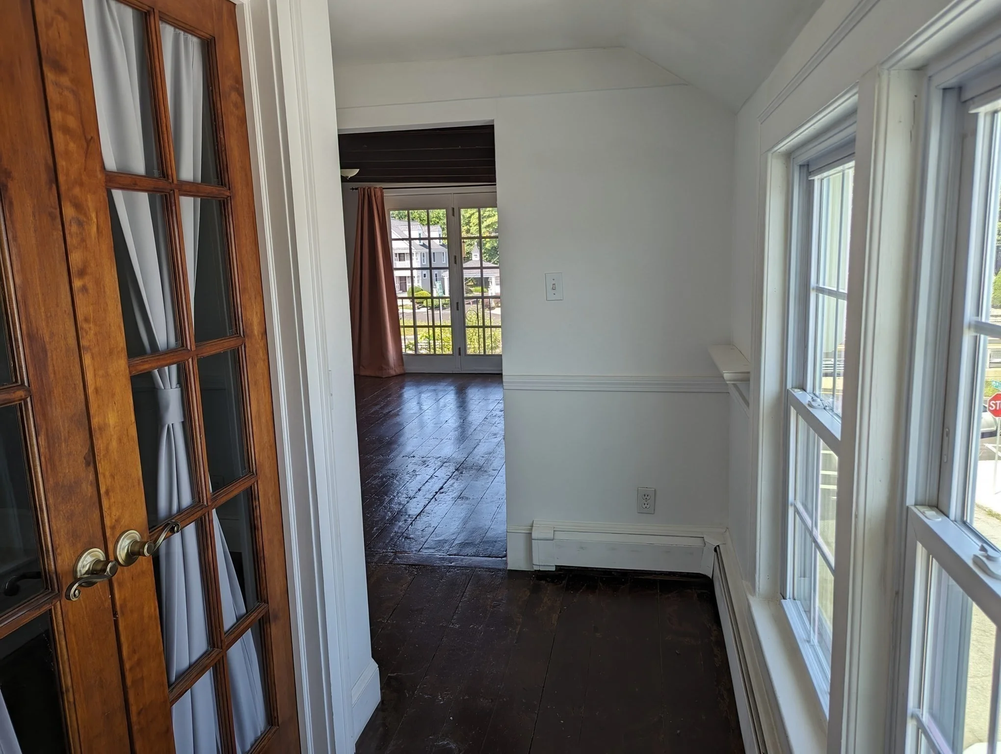 1 bed, 1 bath apartment for rent at 77 Pleasant Unit 6, Newburyport — photo 3 of 19