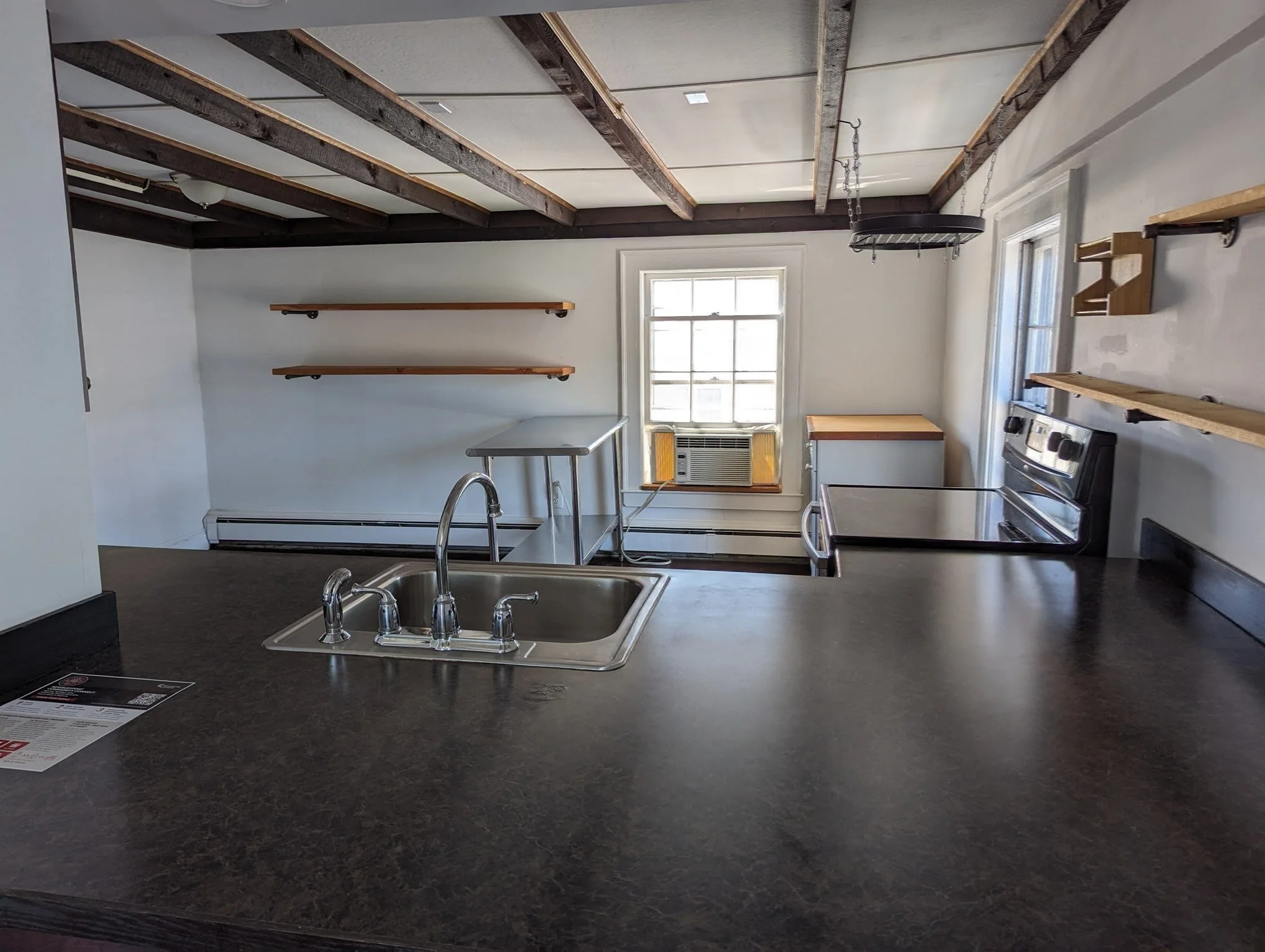 1 bed, 1 bath apartment for rent at 77 Pleasant Unit 6, Newburyport — photo 9 of 19