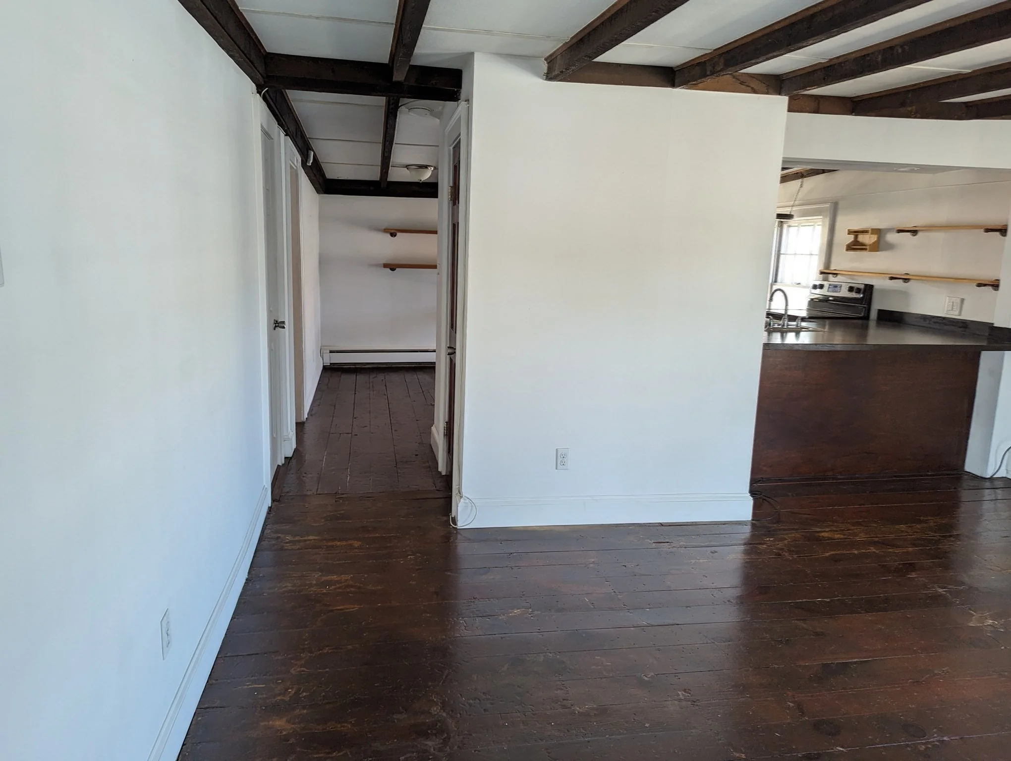 1 bed, 1 bath apartment for rent at 77 Pleasant Unit 6, Newburyport — photo 7 of 19