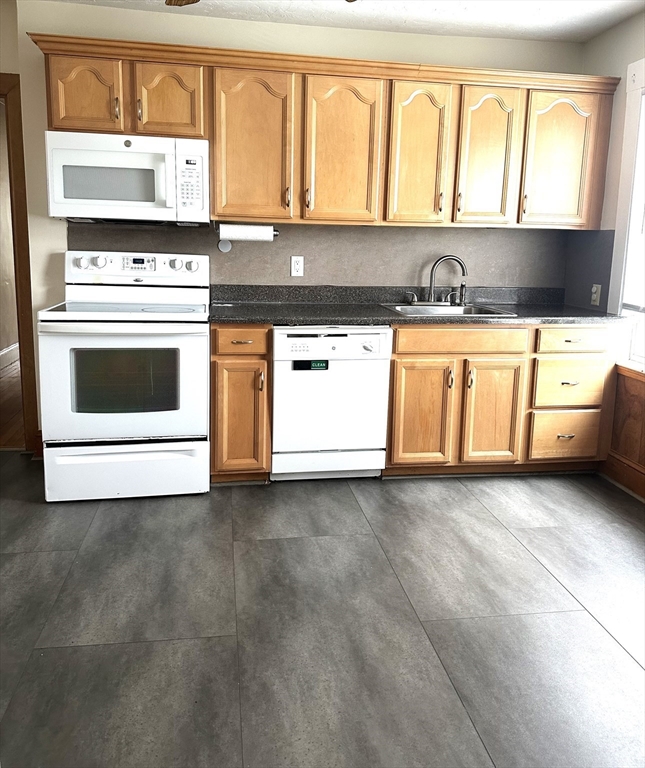 2 bed, 1 bath apartment for rent at 77 Plymouth St Unit 1, Quincy — photo 5 of 14