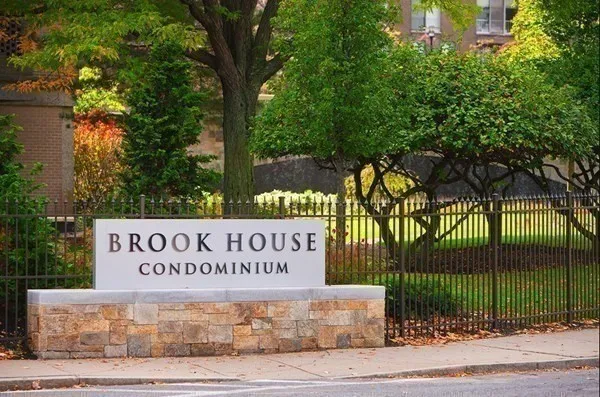 3 bed, 2 bath apartment for rent at 77 Pond Ave Unit 1001, Coolidge Corner — photo 22 of 23