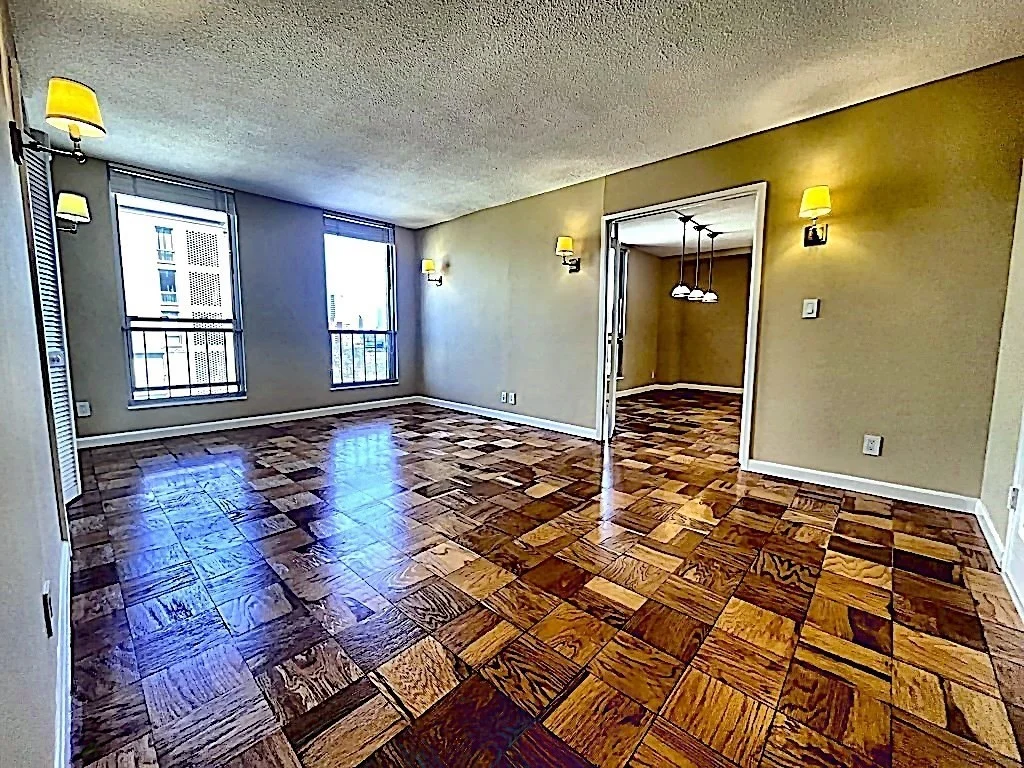 3 bed, 2 bath apartment for rent at 77 Pond Ave Unit 1001, Coolidge Corner — photo 5 of 23
