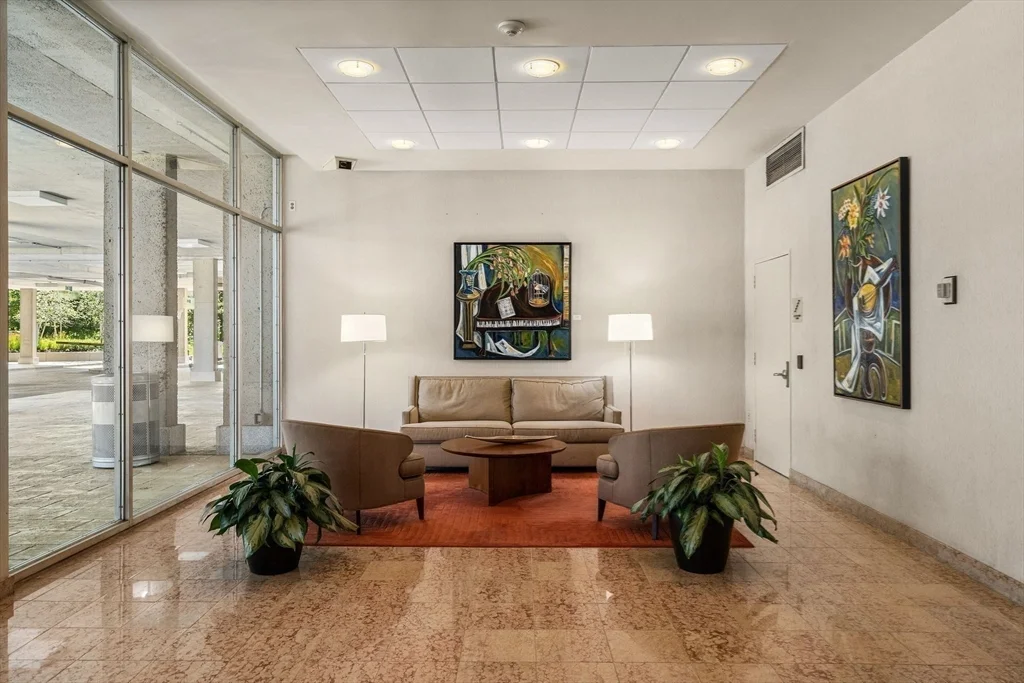 3 bed, 2 bath apartment for rent at 77 Pond Ave Unit 1402, Brookline — photo 12 of 23