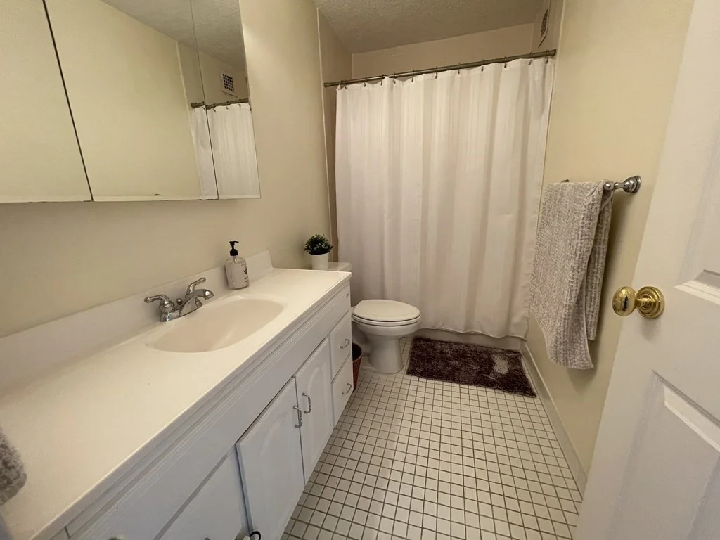 2 bed, 2 bath apartment for rent at 77 Pond Ave Unit 1505, Brookline — photo 16 of 25
