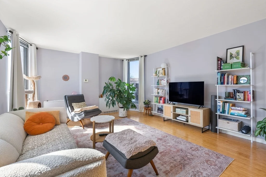 1 bed, 1 bath apartment for rent at 77 Pond Ave Unit 412, Brookline Village — photo 8 of 18