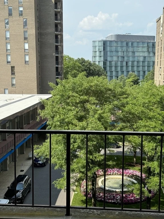 1 bed, 1 bath apartment for rent at 77 Pond Ave Unit 507, Brookline — photo 9 of 15