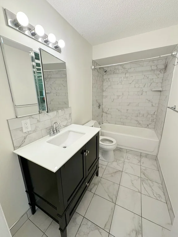 1 bed, 1 bath apartment for rent at 77 Pond Ave Unit 507, Brookline — photo 3 of 15