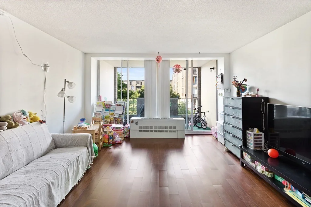 1 bed, 1 bath apartment for rent at 77 Pond Ave Unit 610, Brookline Village — photo 2 of 26