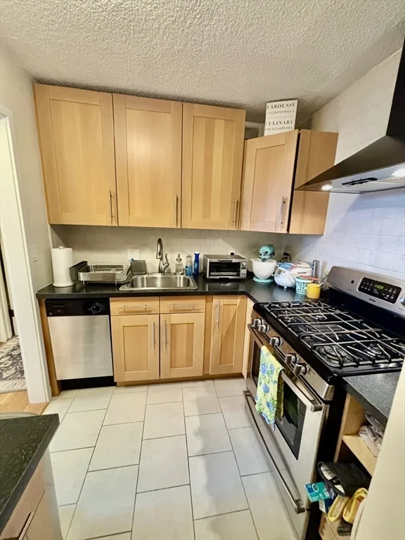 1 bed, 1 bath apartment for rent at 77 Pond Ave Unit 611, Brookline Village — photo 4 of 22
