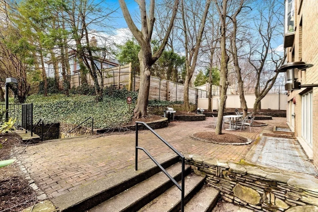 1 bed, 1 bath apartment for rent at 77 Pond Ave Unit 808, Coolidge Corner — photo 13 of 16