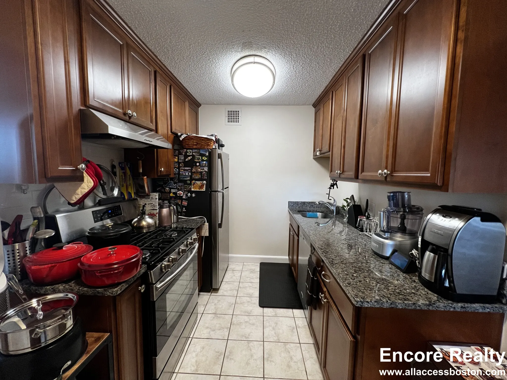 2.5 bed, 2 bath apartment for rent at 77 Pond Ave Unit 902, Brookline Village — photo 5 of 19
