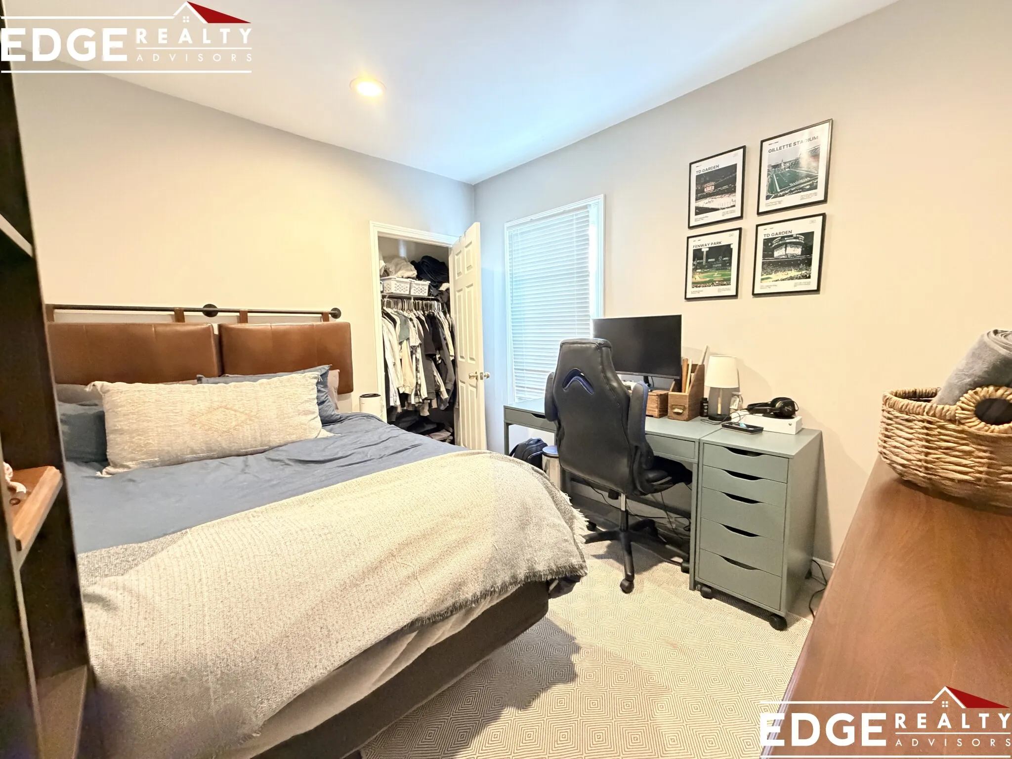 5 bed, 2 bath apartment for rent at 77 Quint Ave Unit 1, Brighton — photo 4 of 11