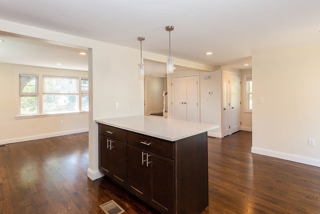 5 bed, 4+ bath apartment for rent at 77 Rock Glen, Medford — photo 10 of 33