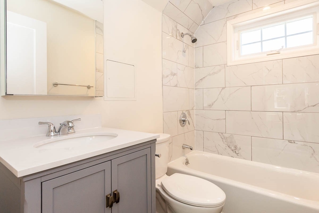 5 bed, 4+ bath apartment for rent at 77 Rock Glen, Medford — photo 23 of 33