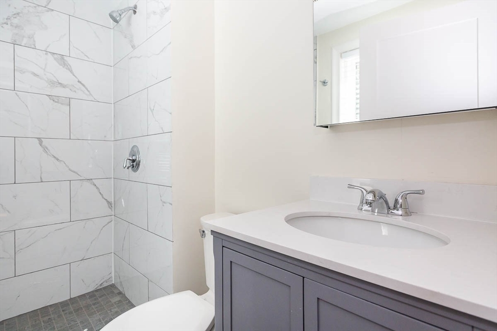 5 bed, 4+ bath apartment for rent at 77 Rock Glen, Medford — photo 16 of 33