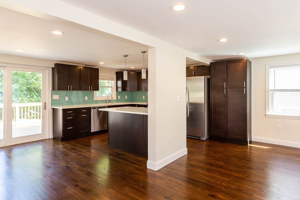 5 bed, 4+ bath apartment for rent at 77 Rock Glen, Medford — photo 6 of 33