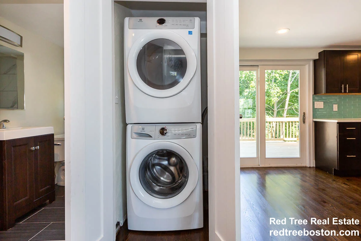 5 bed, 4+ bath apartment for rent at 77 Rock Glen Rd Unit Room, Medford — photo 35 of 54