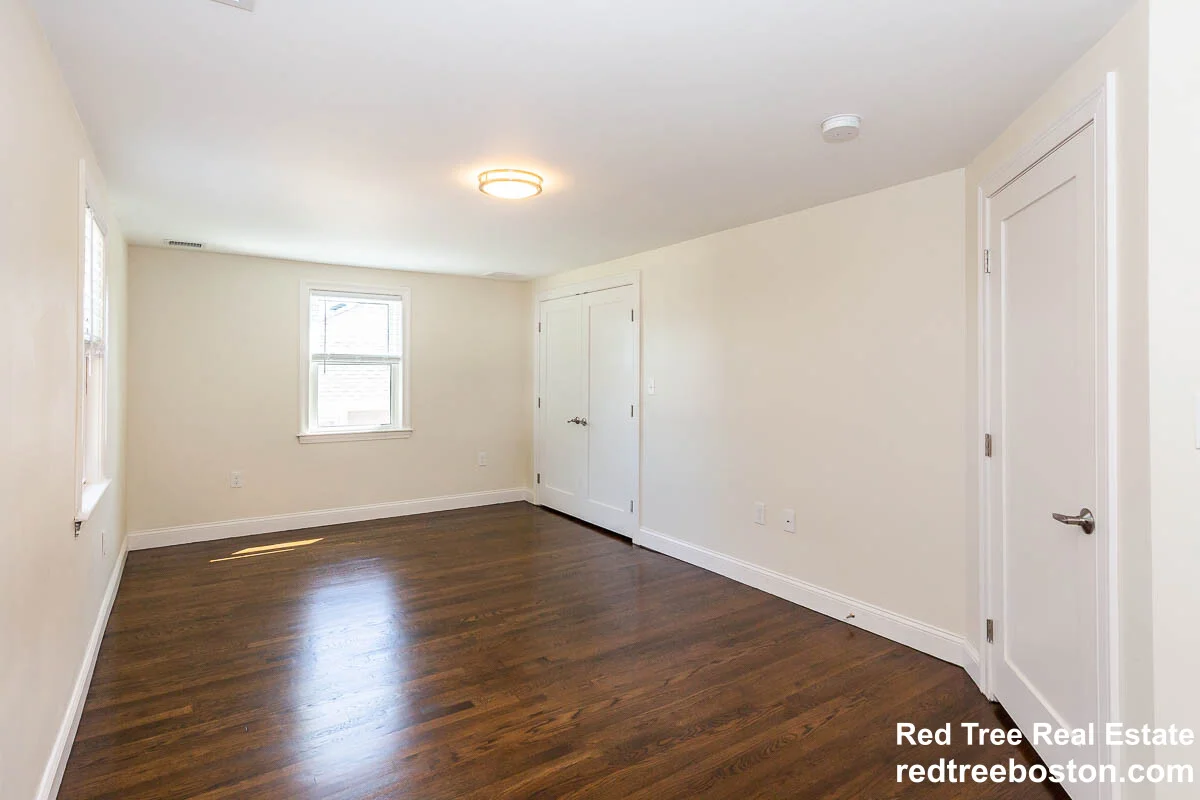5 bed, 4+ bath apartment for rent at 77 Rock Glen Rd Unit Room, Medford — photo 41 of 54