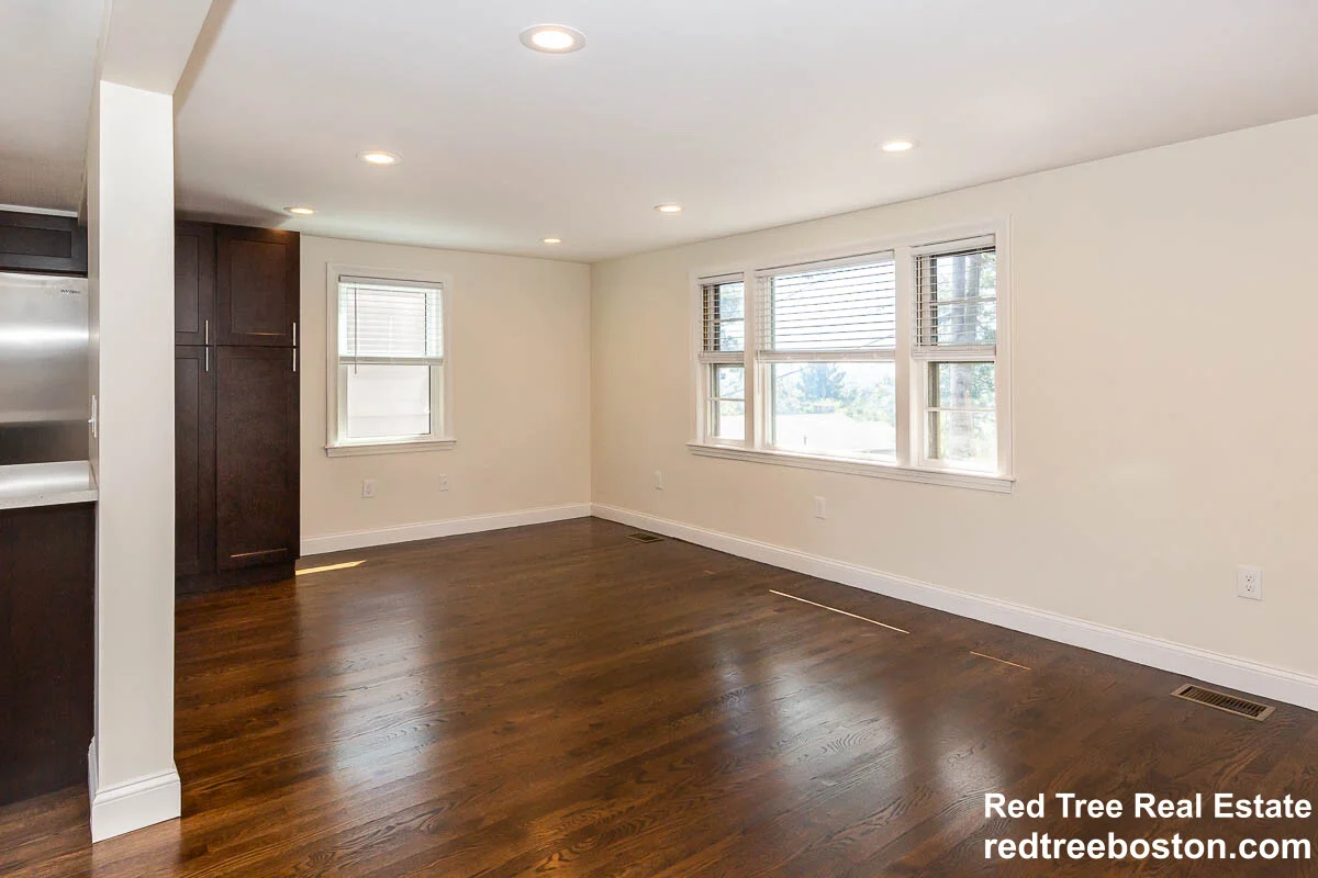 5 bed, 4+ bath apartment for rent at 77 Rock Glen Rd Unit Room, Medford — photo 38 of 54