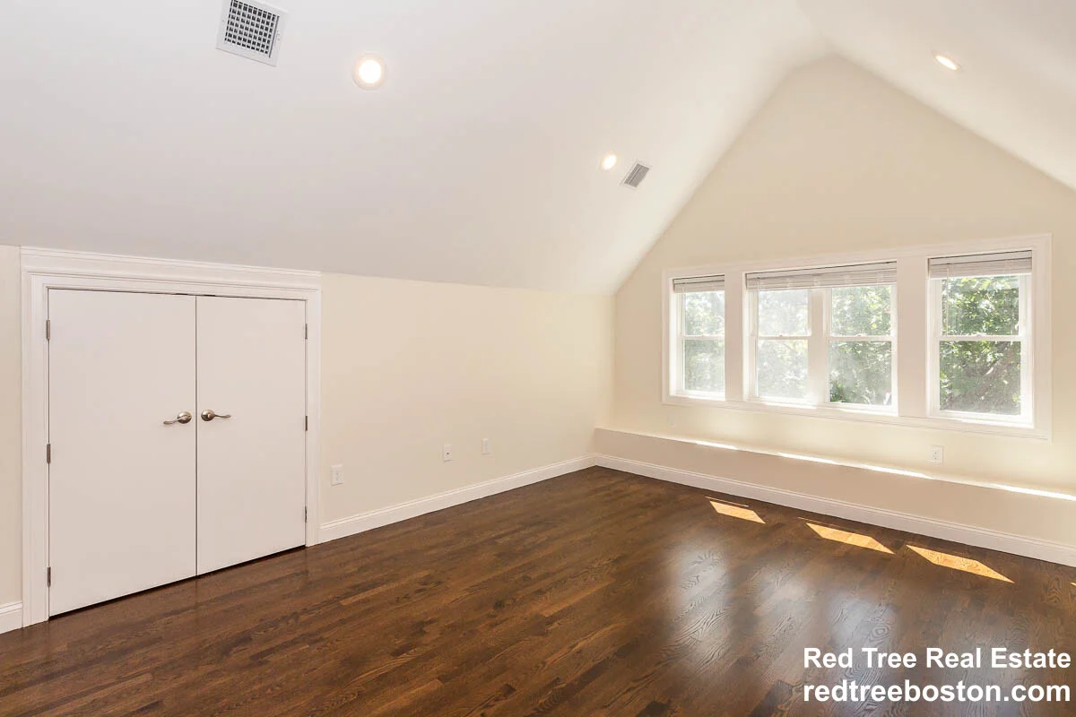 5 bed, 4+ bath apartment for rent at 77 Rock Glen Rd Unit Room, Medford — photo 46 of 54