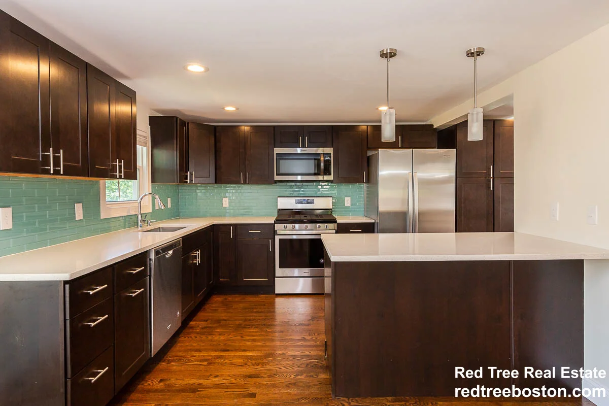 5 bed, 4+ bath apartment for rent at 77 Rock Glen Rd Unit Room, Medford — photo 32 of 54