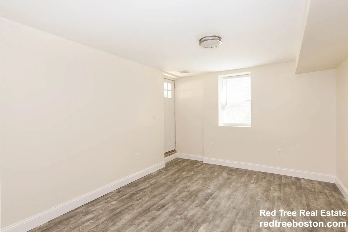 5 bed, 4+ bath apartment for rent at 77 Rock Glen Rd Unit Room, Medford — photo 50 of 54