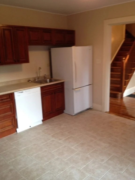 2 bed, 1 bath apartment for rent at 77 S Central Unit A, Quincy — photo 5 of 9