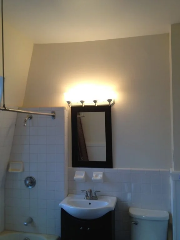 2 bed, 1 bath apartment for rent at 77 S Central Unit A, Quincy — photo 9 of 9