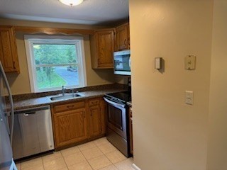 2 bed, 1 bath apartment for rent at 77 School St Unit 1, Northborough — photo 3 of 15