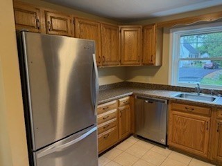 2 bed, 1 bath apartment for rent at 77 School St Unit 1, Northborough — photo 4 of 15