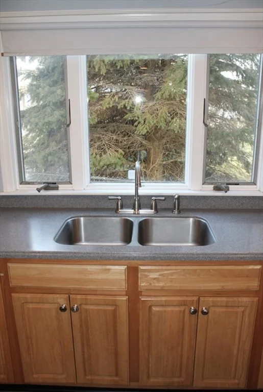 2 bed, 1 bath apartment for rent at 77 Shirley St Unit YEAR ROUND, South Westport — photo 4 of 14