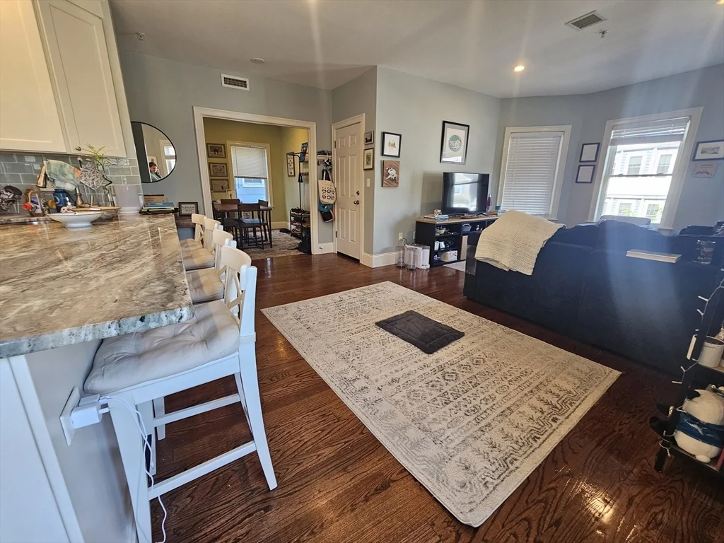 3 bed, 2 bath apartment for rent at 77 South St Unit 2, Jamaica Plain — photo 4 of 20