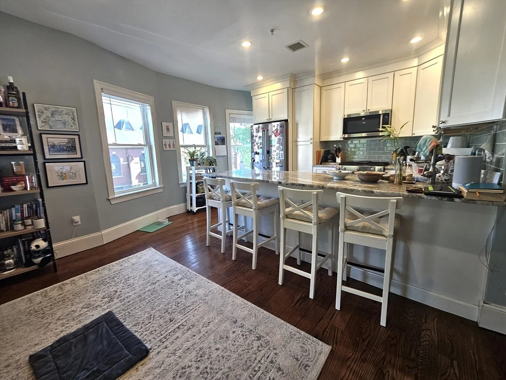 3 bed, 2 bath apartment for rent at 77 South St Unit 2, Jamaica Plain — photo 5 of 20