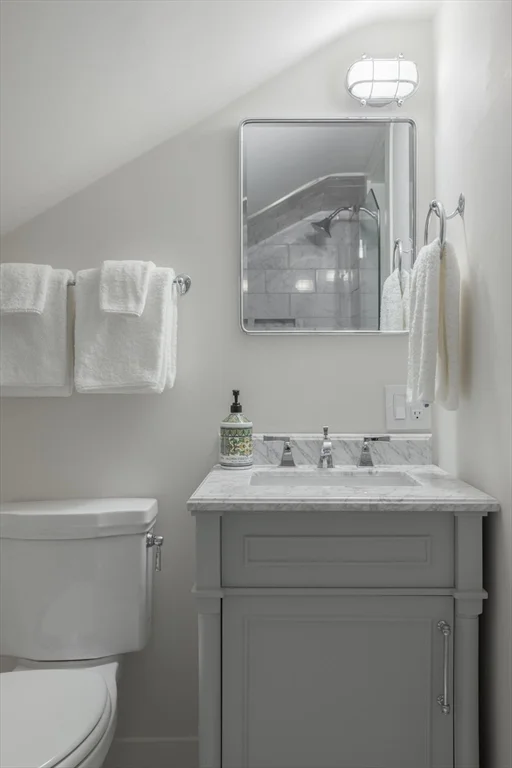 6 bed, 4+ bath apartment for rent at 77 Sparks Ave, Nantucket — photo 26 of 30