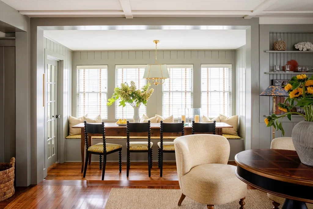 6 bed, 4+ bath apartment for rent at 77 Sparks Ave, Nantucket — photo 8 of 30