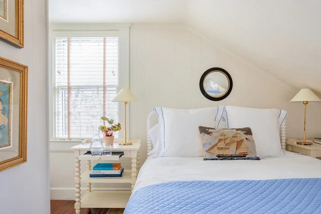 6 bed, 4+ bath apartment for rent at 77 Sparks Ave, Nantucket — photo 17 of 30