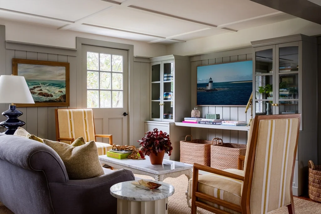 6 bed, 4+ bath apartment for rent at 77 Sparks Ave, Nantucket — photo 2 of 30