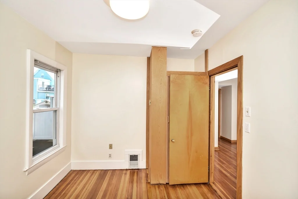 3 bed, 1 bath apartment for rent at 77 Swan St Unit 2, Everett — photo 6 of 27