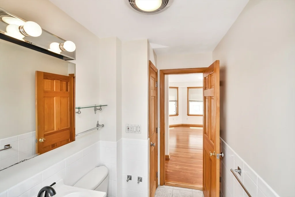 3 bed, 1 bath apartment for rent at 77 Swan St Unit 2, Everett — photo 16 of 27