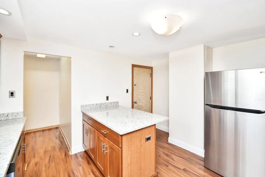 3 bed, 1 bath apartment for rent at 77 Swan St Unit 2, Everett — photo 26 of 27