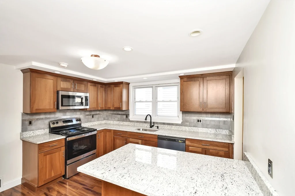 3 bed, 1 bath apartment for rent at 77 Swan St Unit 2, Everett — photo 20 of 27