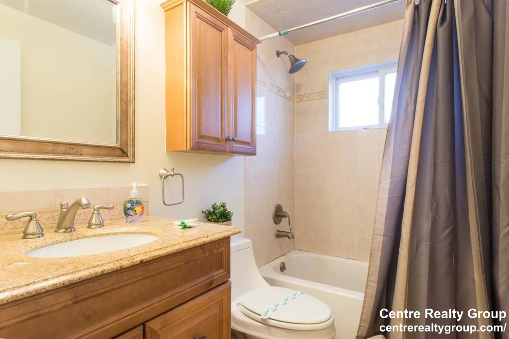 2 bed, 1 bath apartment for rent at 77 Thingvalla Ave Unit ., Belmont — photo 10 of 10