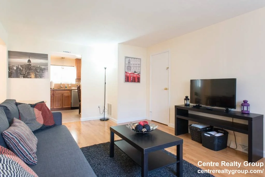 2 bed, 1 bath apartment for rent at 77 Thingvalla Ave Unit ., Belmont — photo 5 of 10