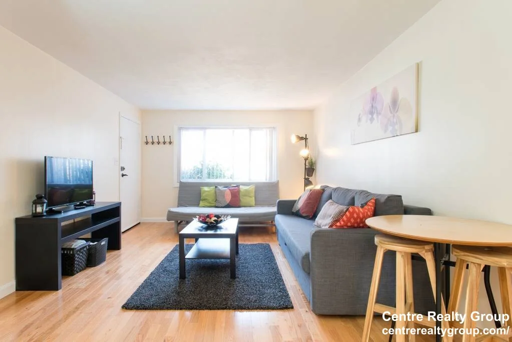 2 bed, 1 bath apartment for rent at 77 Thingvalla Ave Unit ., Belmont — photo 4 of 10