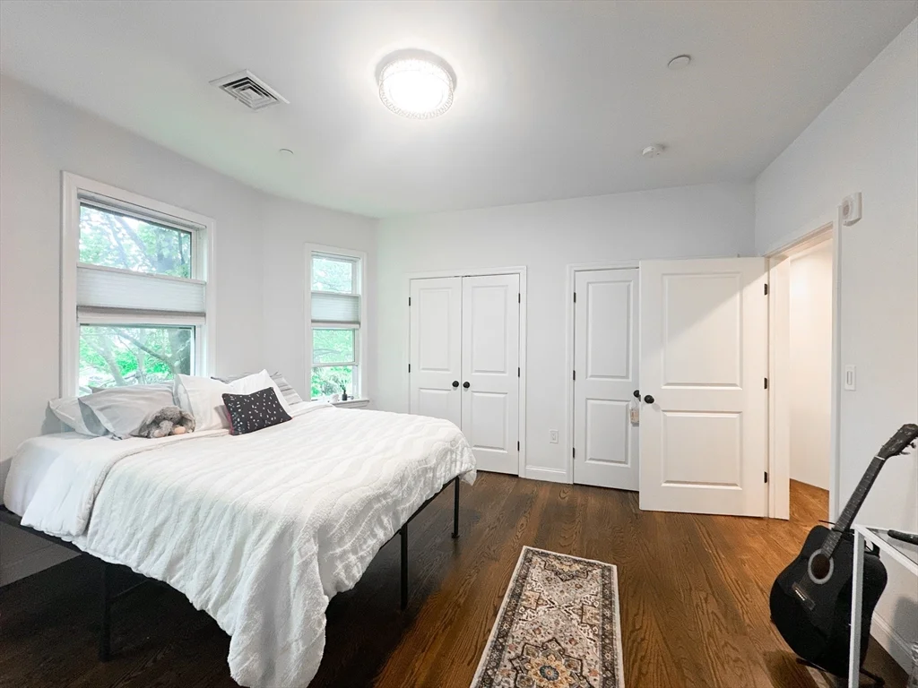 3 bed, 2 bath apartment for rent at 77 Torrey St Unit 2, Dorchester — photo 8 of 20