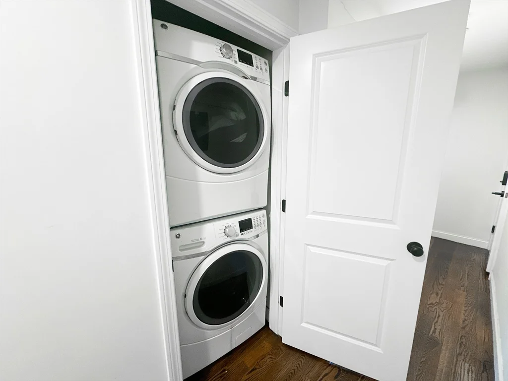 3 bed, 2 bath apartment for rent at 77 Torrey St Unit 2, Dorchester — photo 15 of 20