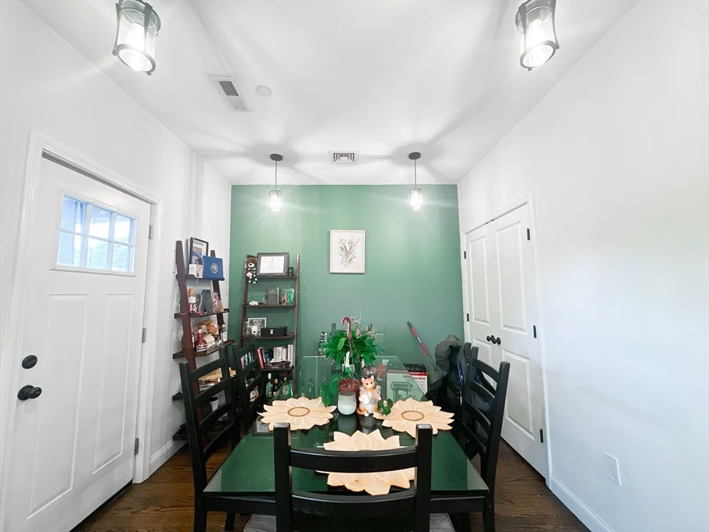 3 bed, 2 bath apartment for rent at 77 Torrey St Unit 2, Dorchester — photo 5 of 20