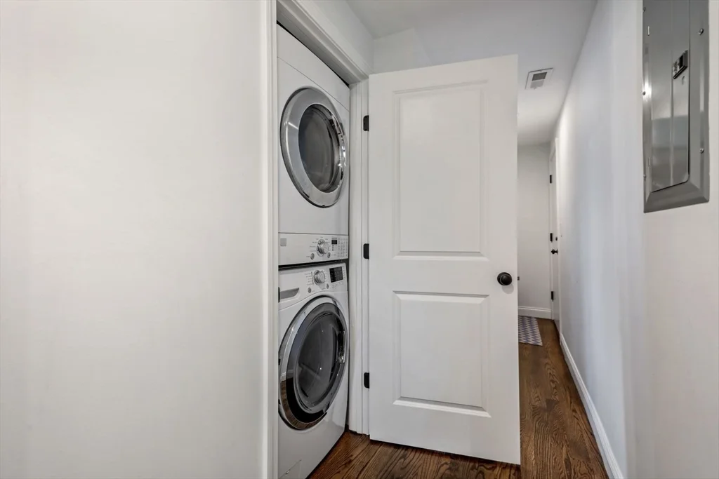 3 bed, 2 bath apartment for rent at 77 Torrey St Unit 3, Dorchester — photo 20 of 23