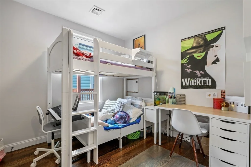 3 bed, 2 bath apartment for rent at 77 Torrey St Unit 3, Dorchester — photo 18 of 23