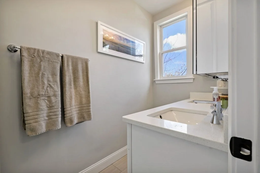 3 bed, 2 bath apartment for rent at 77 Torrey St Unit 3, Dorchester — photo 15 of 23